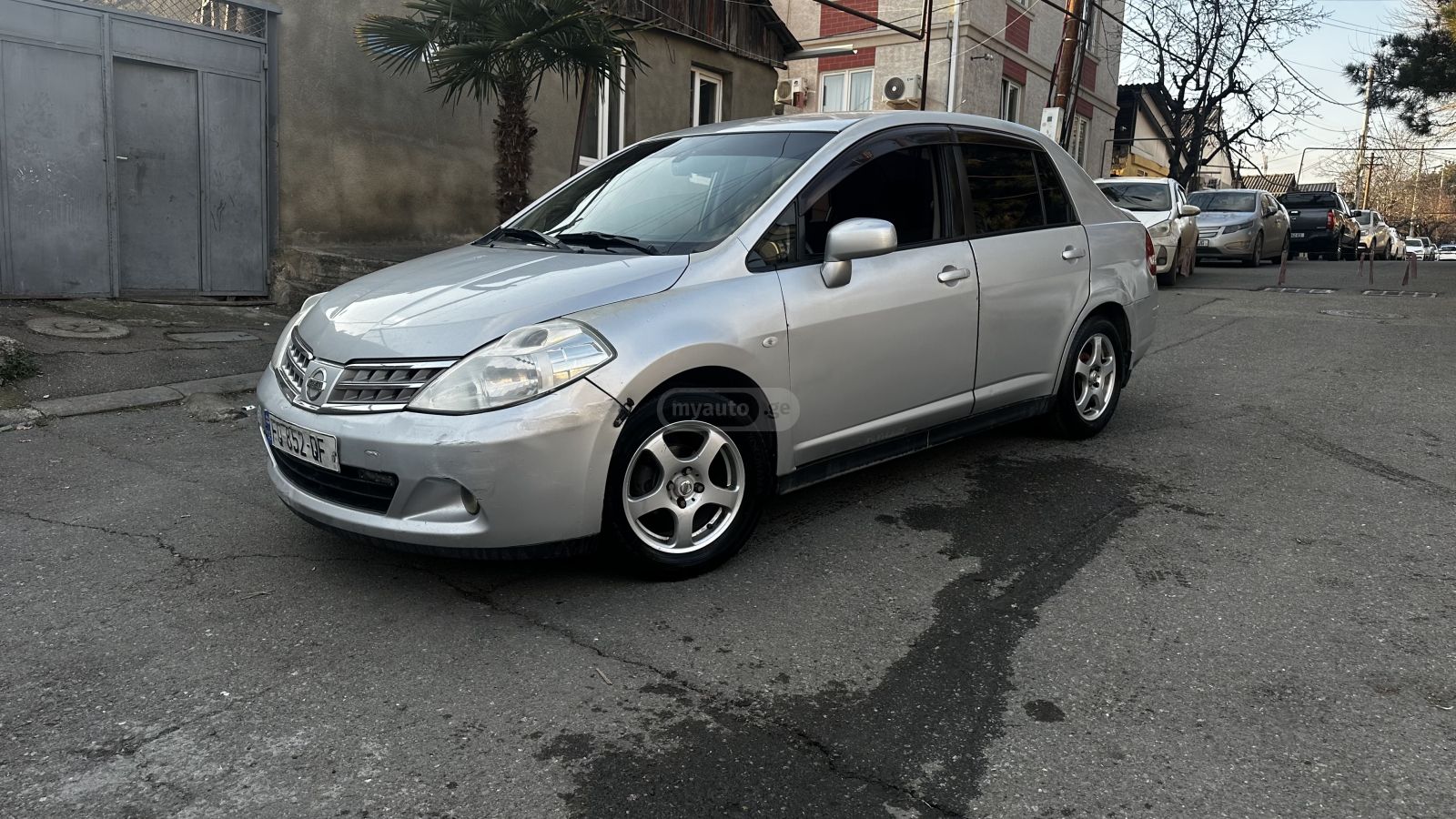 Nissan Tiida 2008 — photo 2