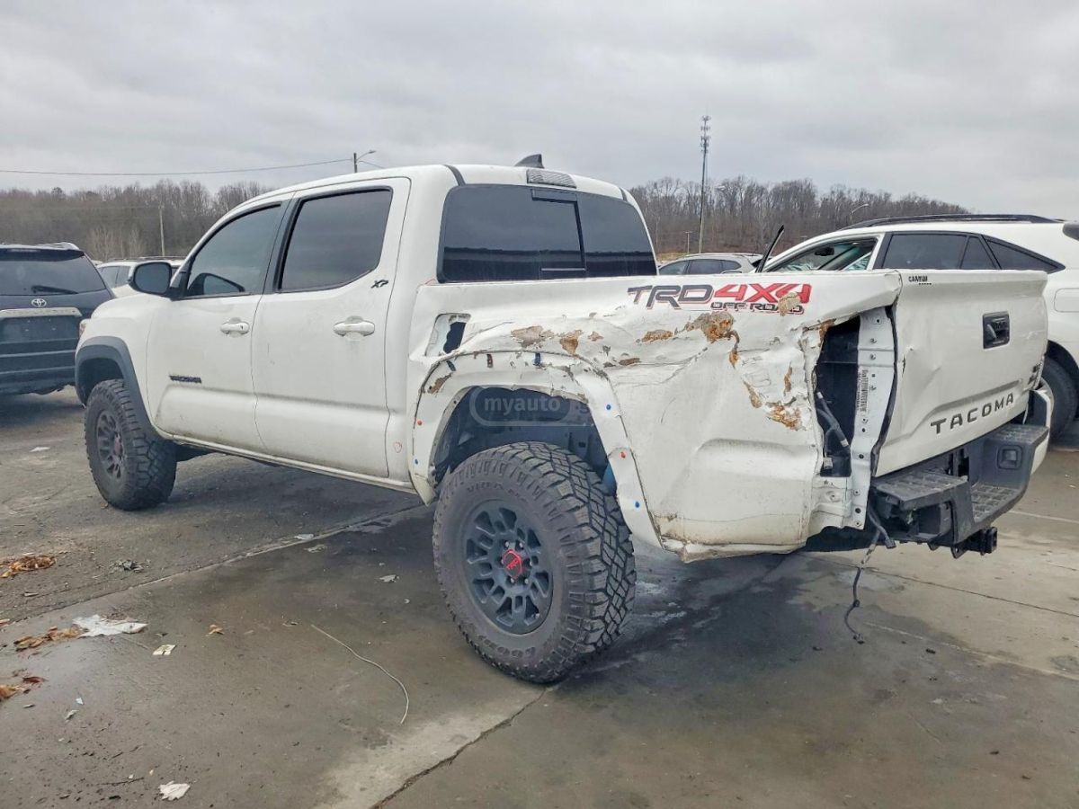 Toyota Tacoma 2022 — photo 2