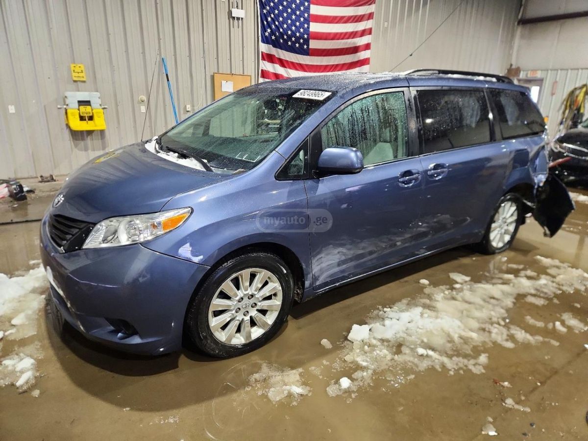 Toyota Sienna