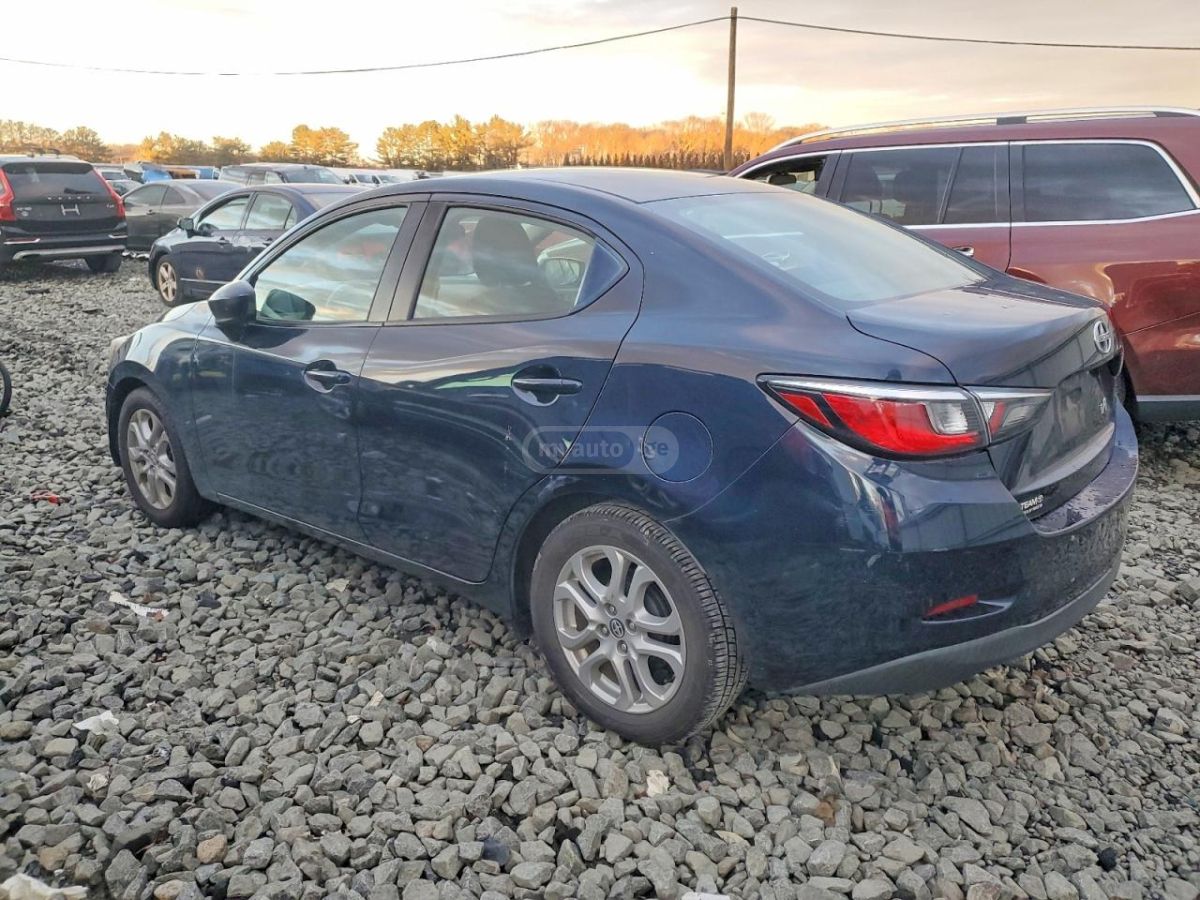 Toyota Corolla 2016 — photo 2