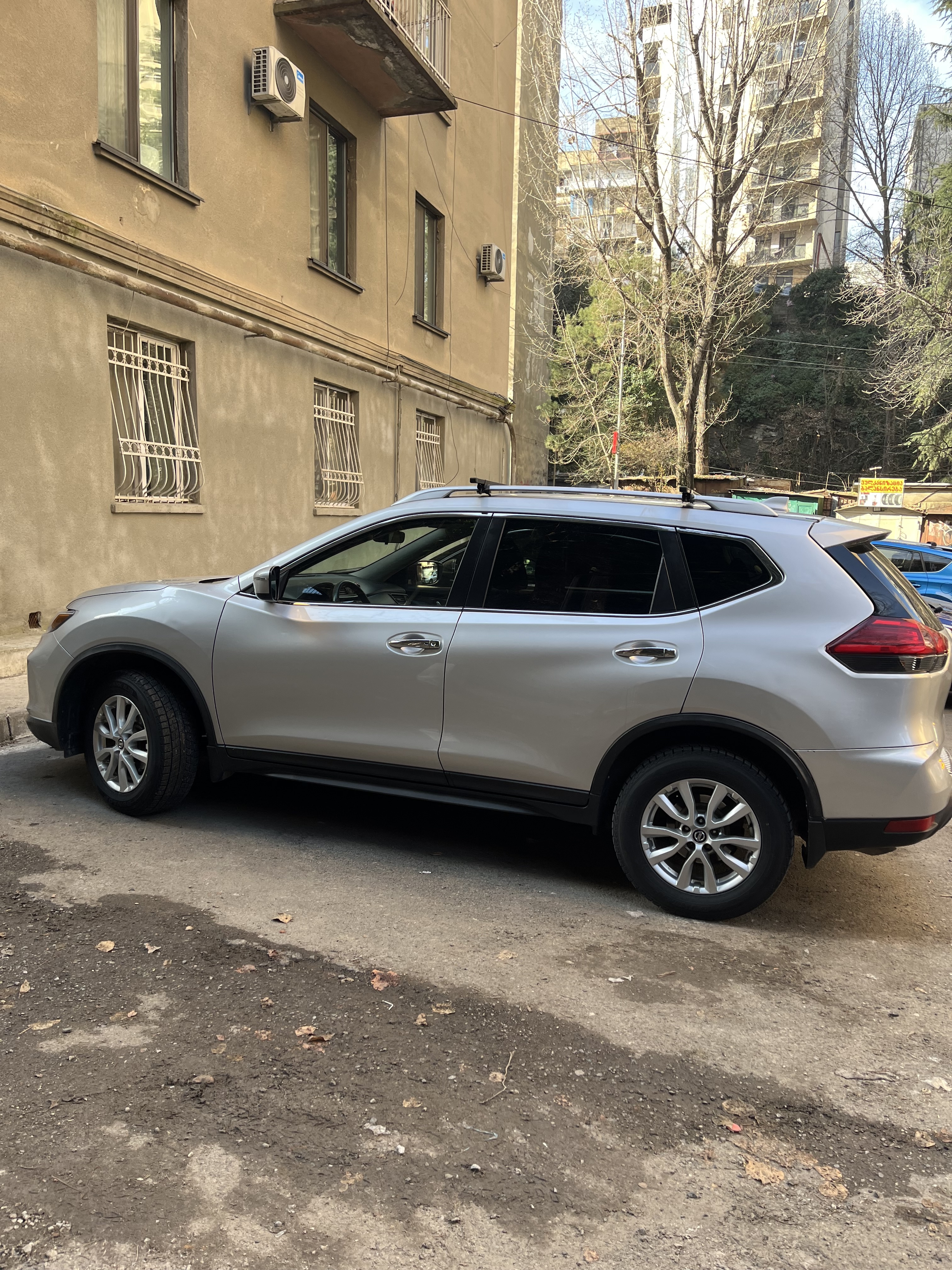 Nissan Rogue 2017 — photo 2