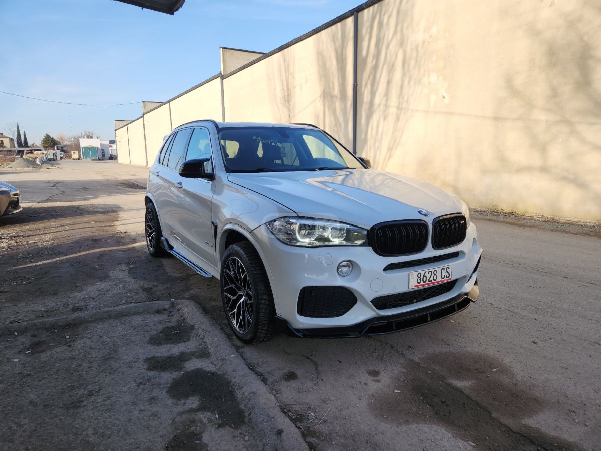 BMW X5 2015 — photo 2