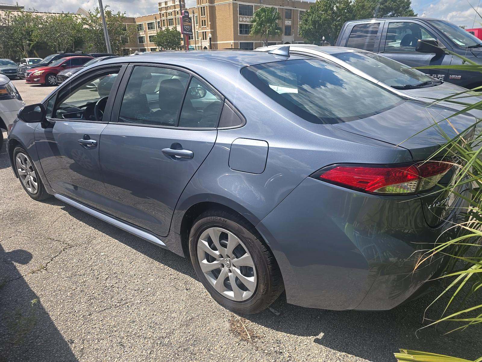 Toyota Corolla 2021 — photo 2