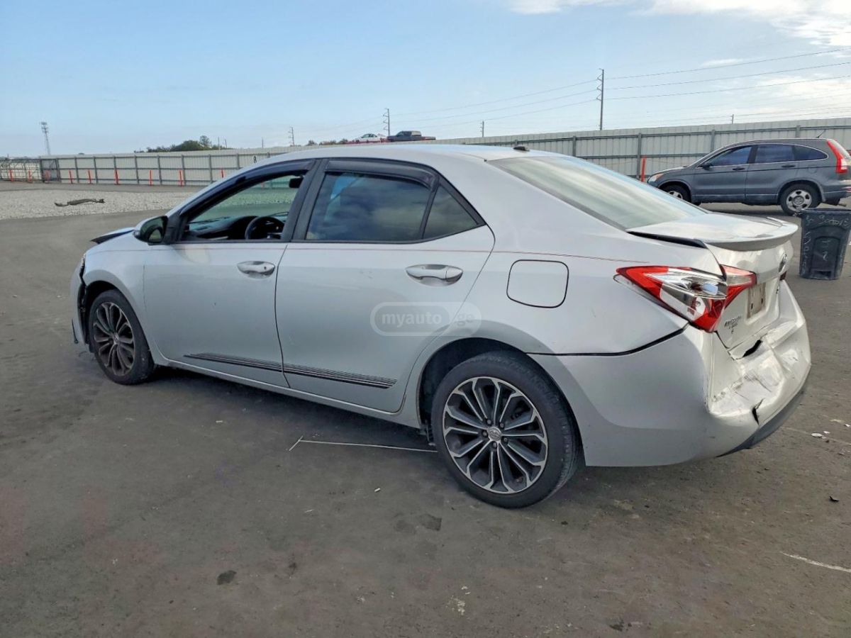 Toyota Corolla 2014 — photo 2