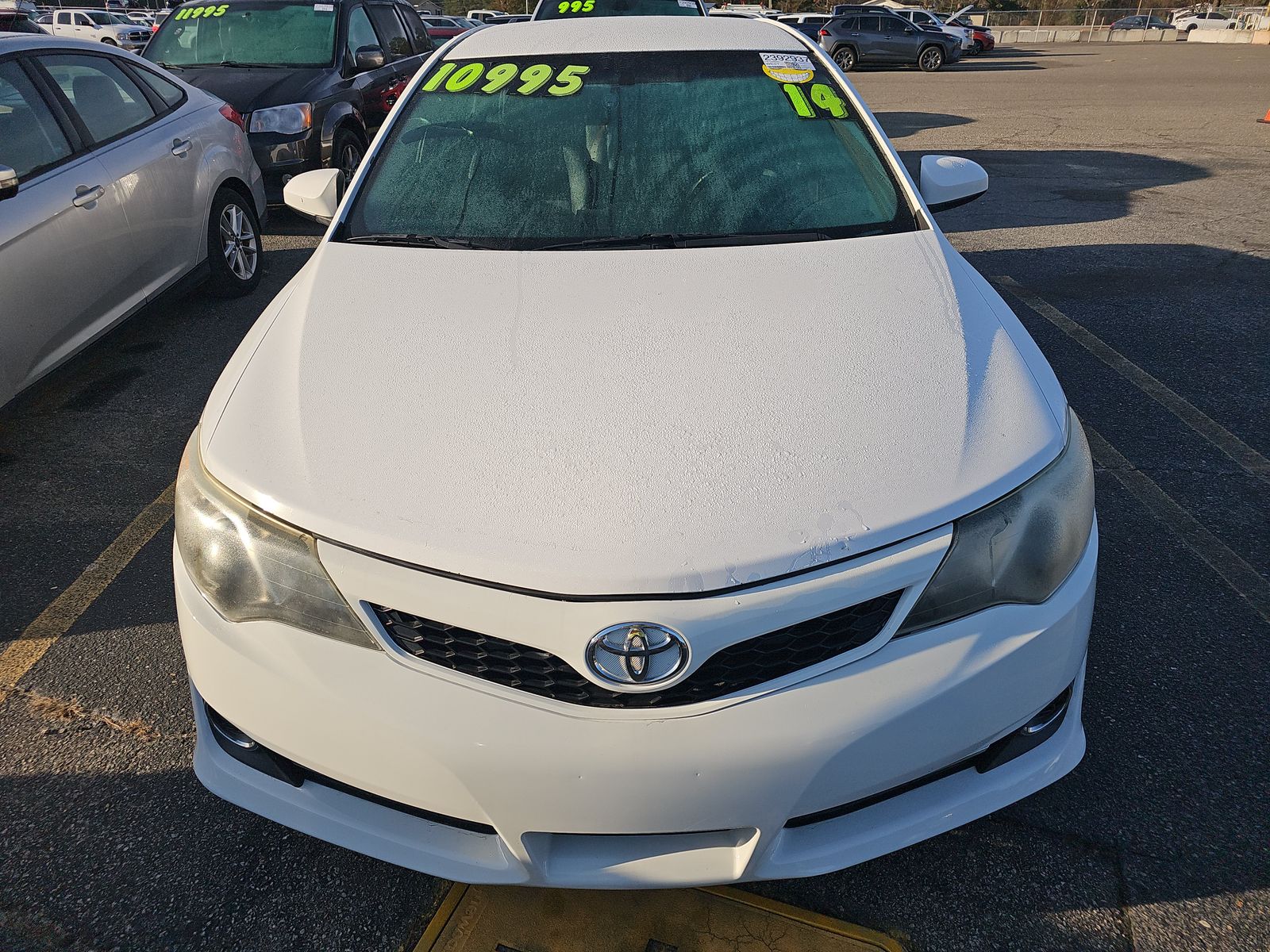 Toyota Camry 2014 — photo 2