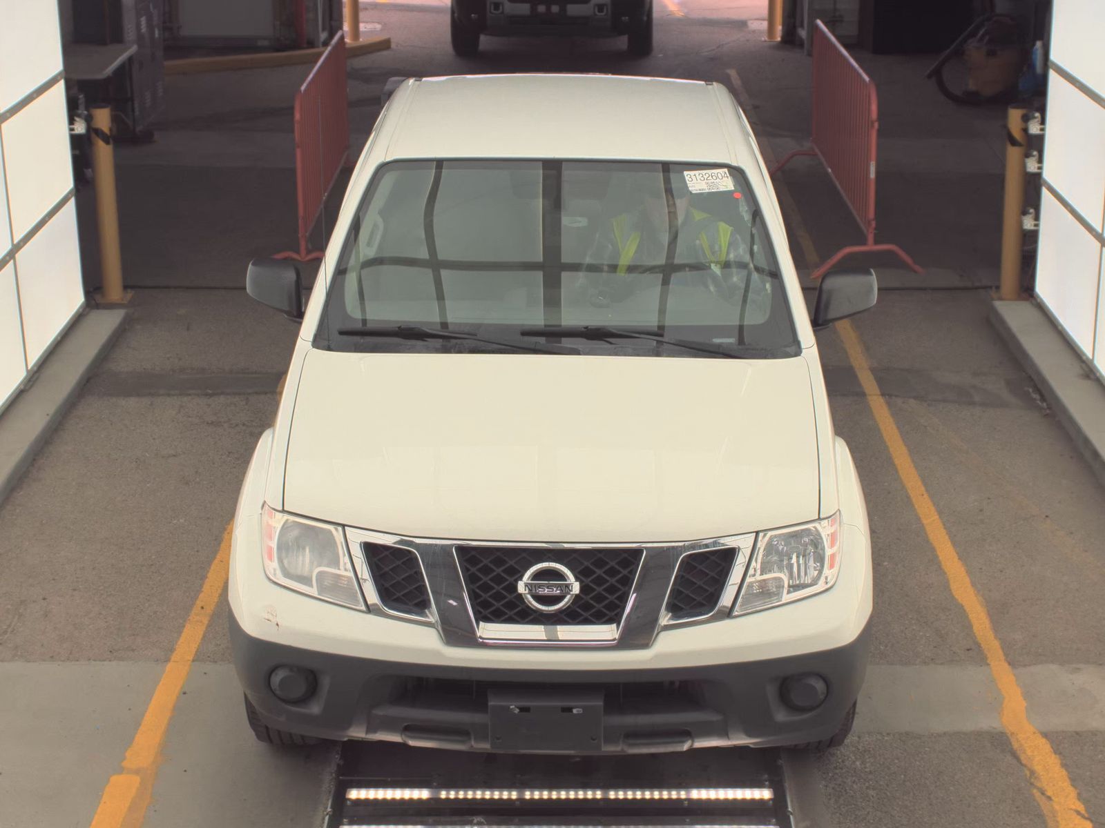 Nissan Frontier 2017 — photo 2