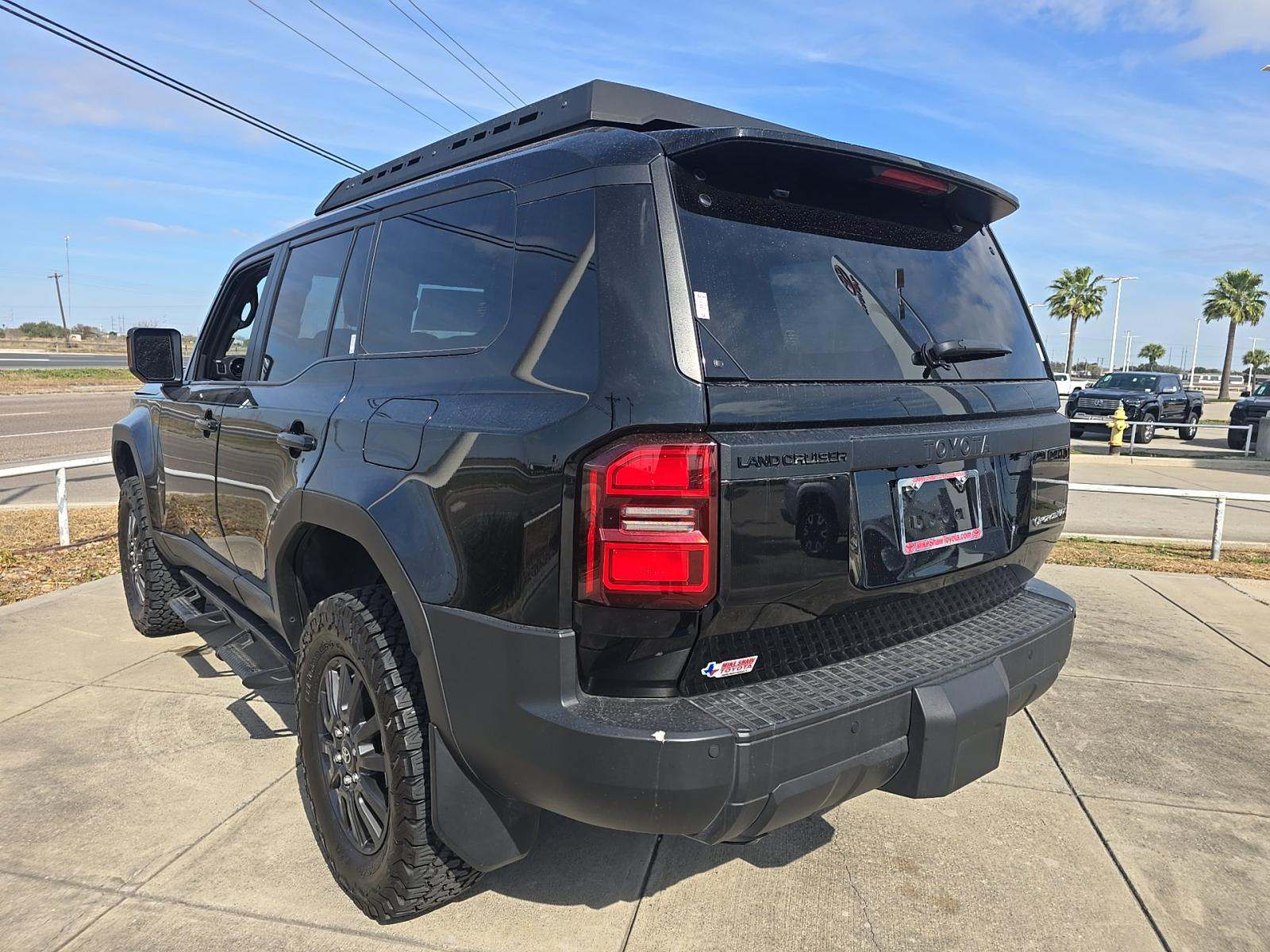Toyota Land Cruiser 2024 — photo 2