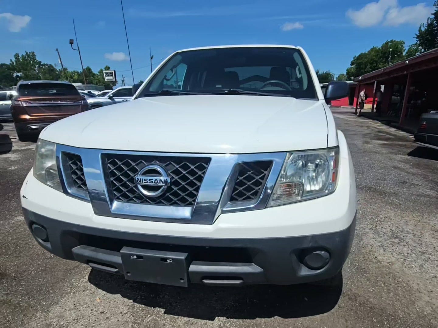 Nissan Frontier 2014 — photo 2