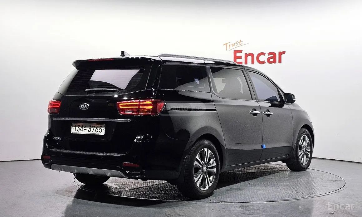 Kia Carnival 2020 — photo 2