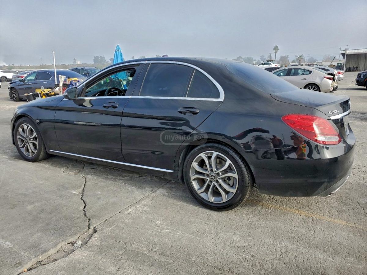 Mercedes-Benz C 30 AMG 2017 — photo 2