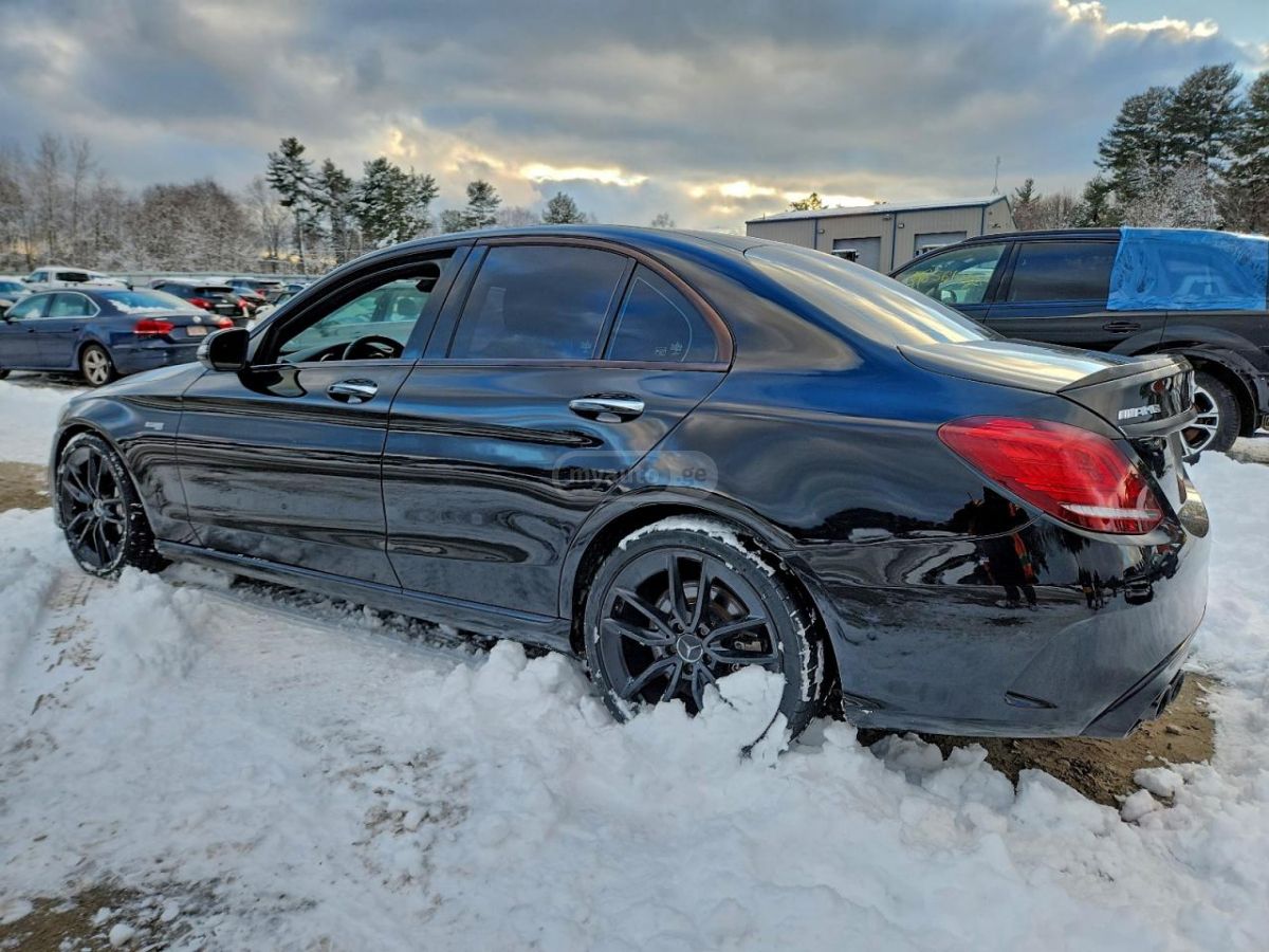 Mercedes-Benz C 43 AMG 2019 — photo 2