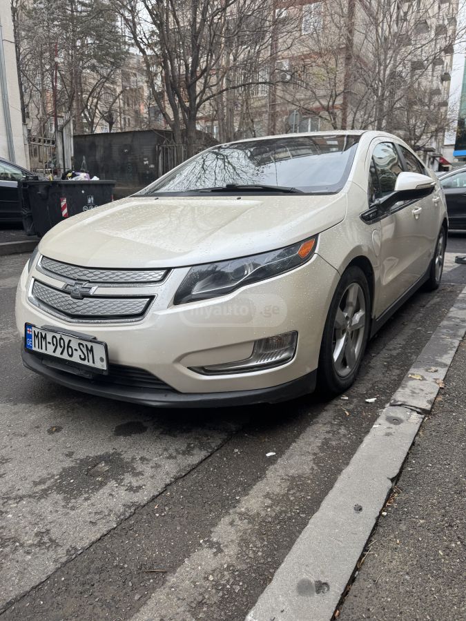 Chevrolet Volt 2014 — photo 2
