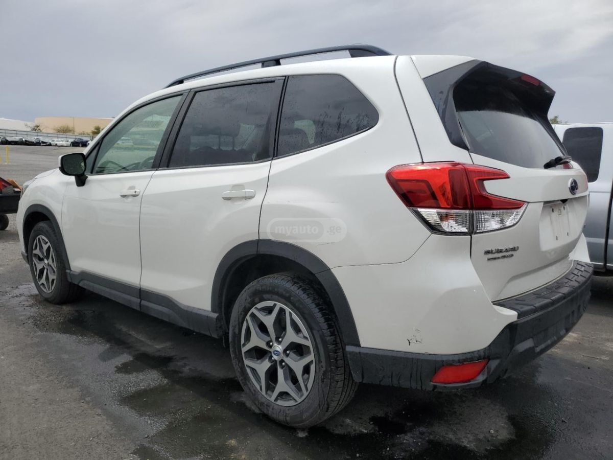 Subaru Forester 2020 — photo 2