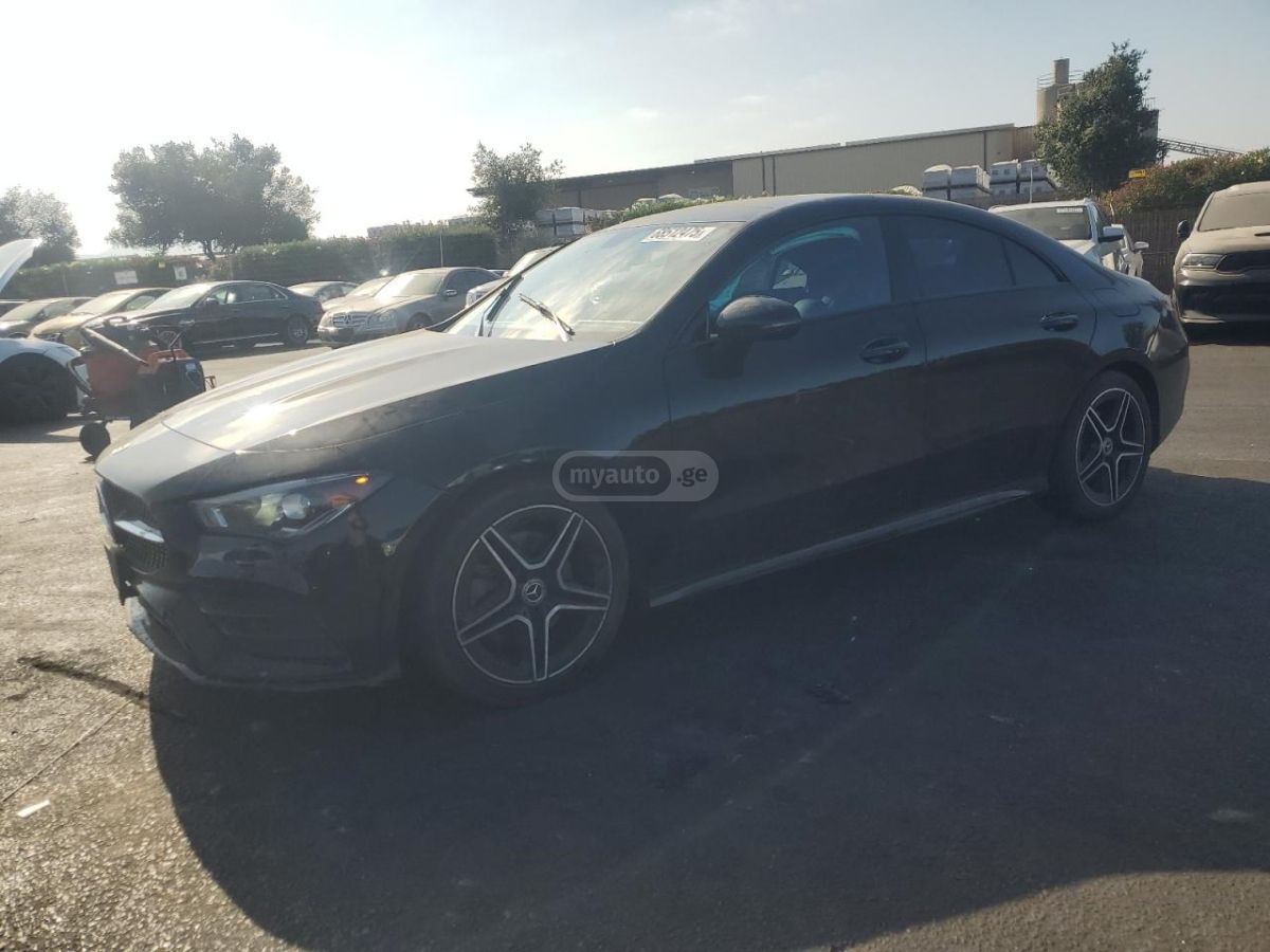 Mercedes-Benz CLA 250