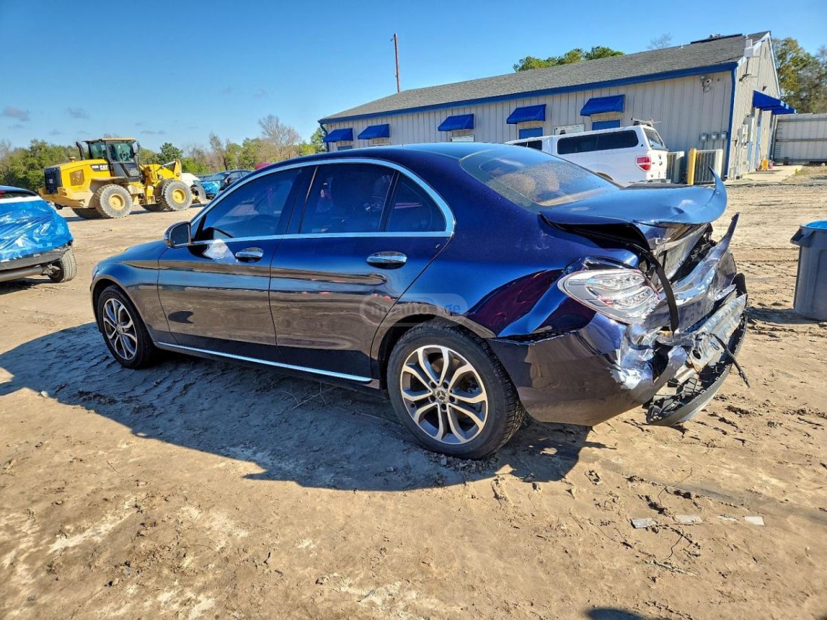 Mercedes-Benz C 30 AMG 2018 — photo 2