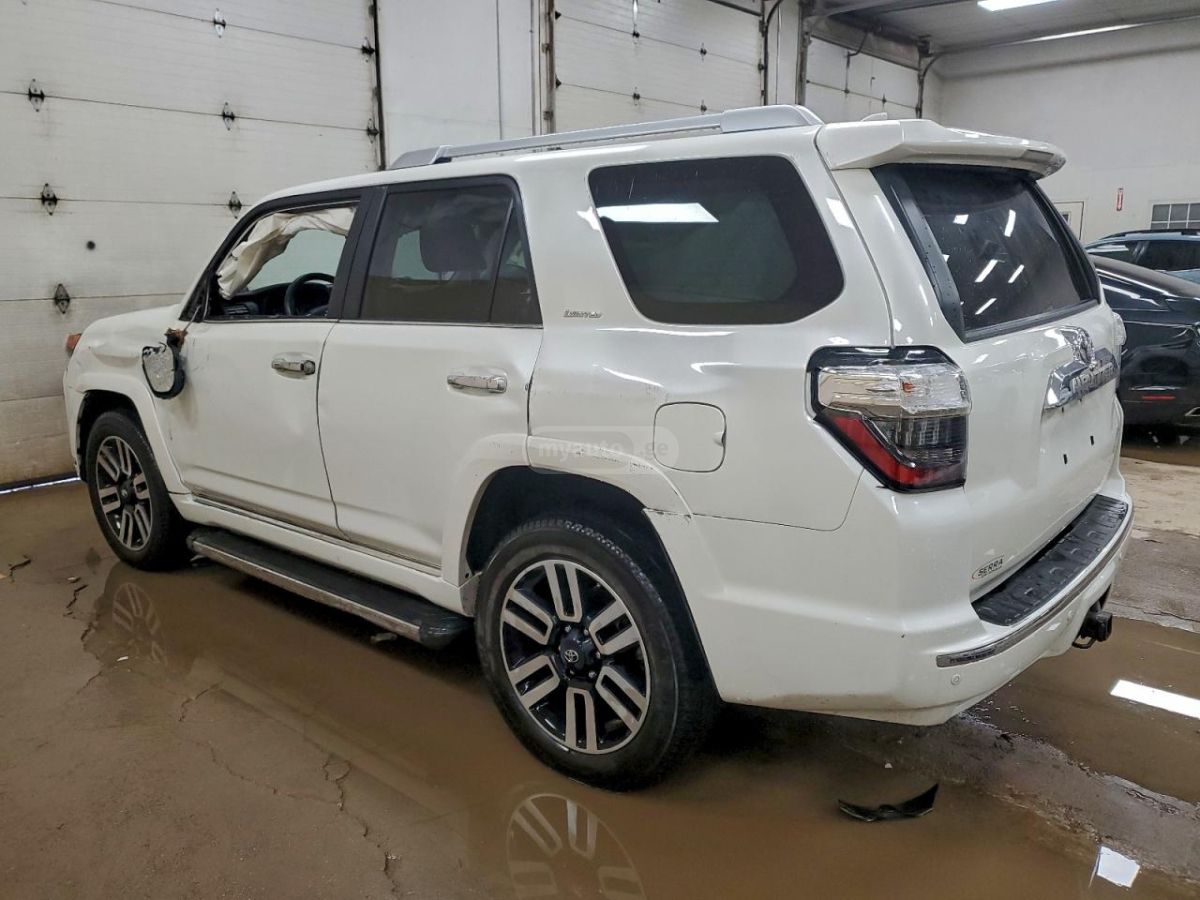 Toyota 4Runner 2021 — photo 2