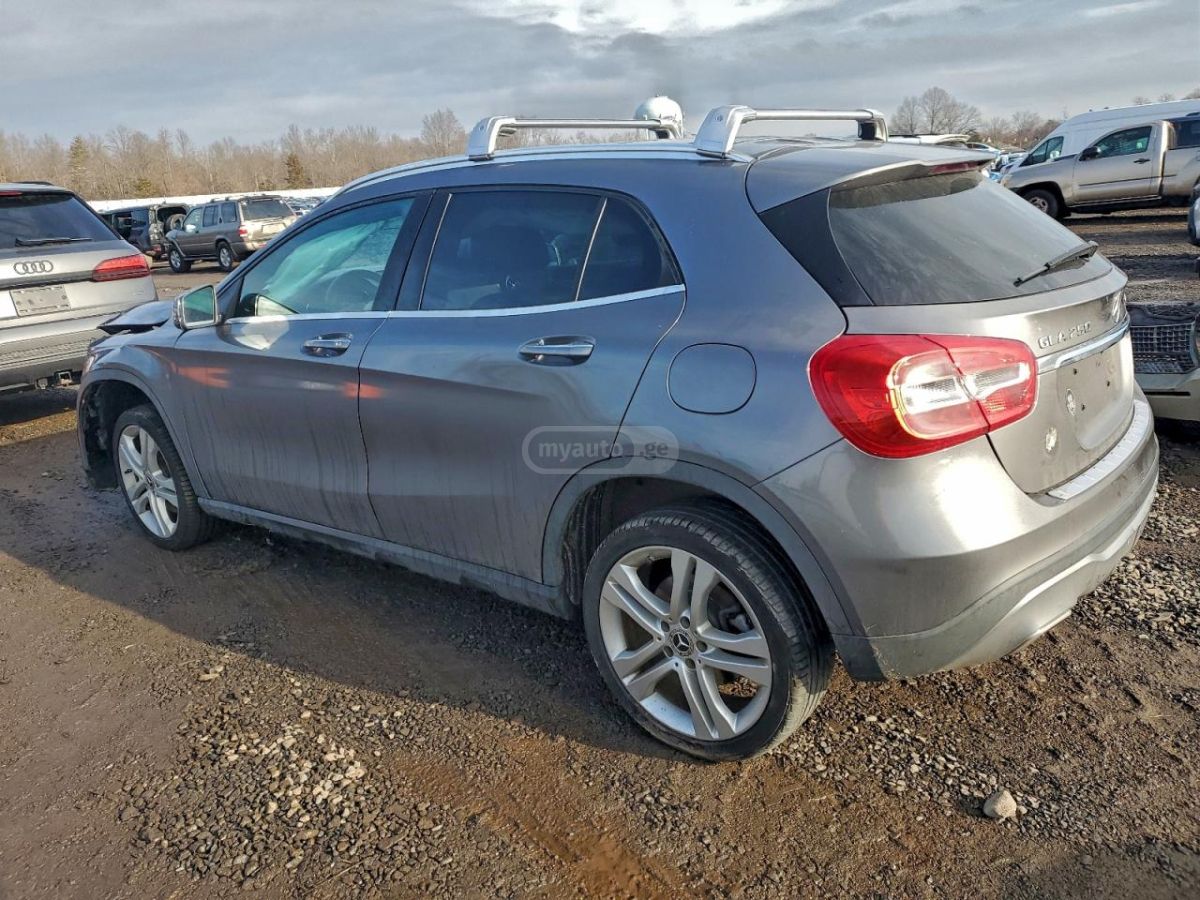 Mercedes-Benz GLA 250 2019 — photo 2