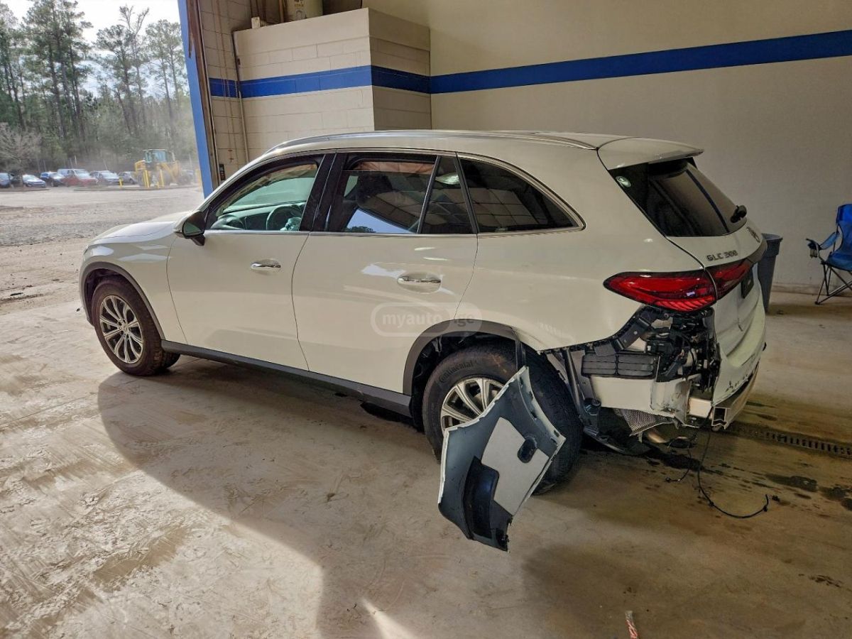 Mercedes-Benz GLA 250 2026 — photo 2