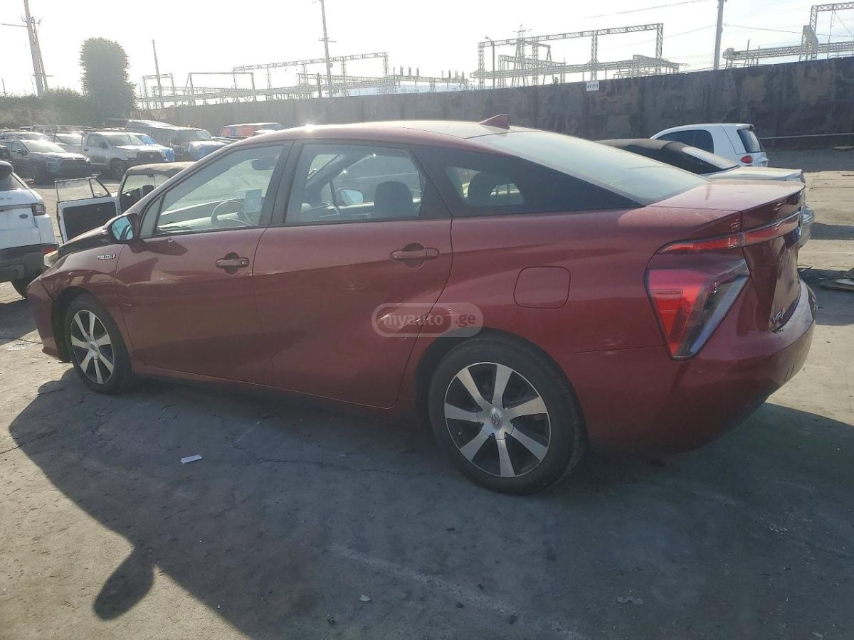 Toyota Mirai 2017 — photo 2