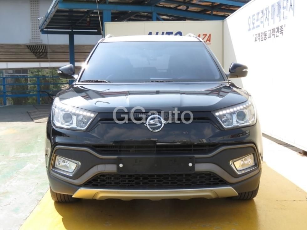 Ssangyong Tivoli 2016 — photo 2