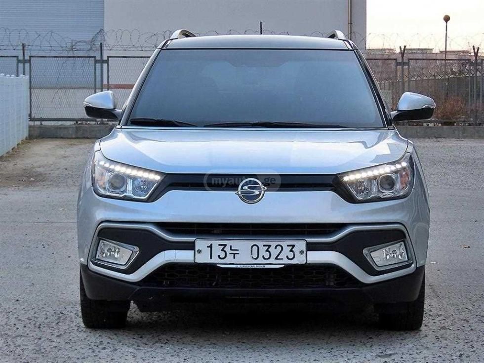 Ssangyong Tivoli 2016 — photo 2