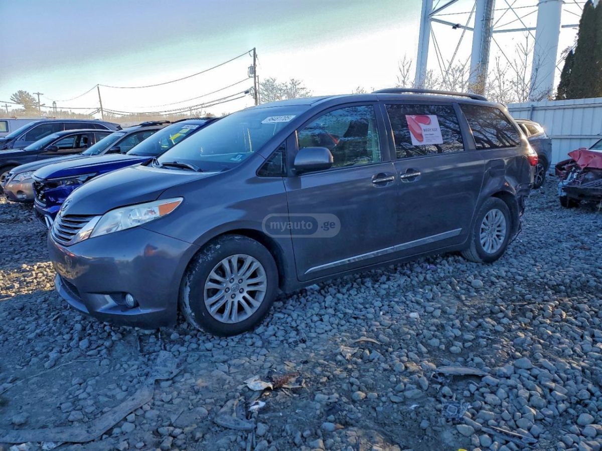 Toyota Sienna