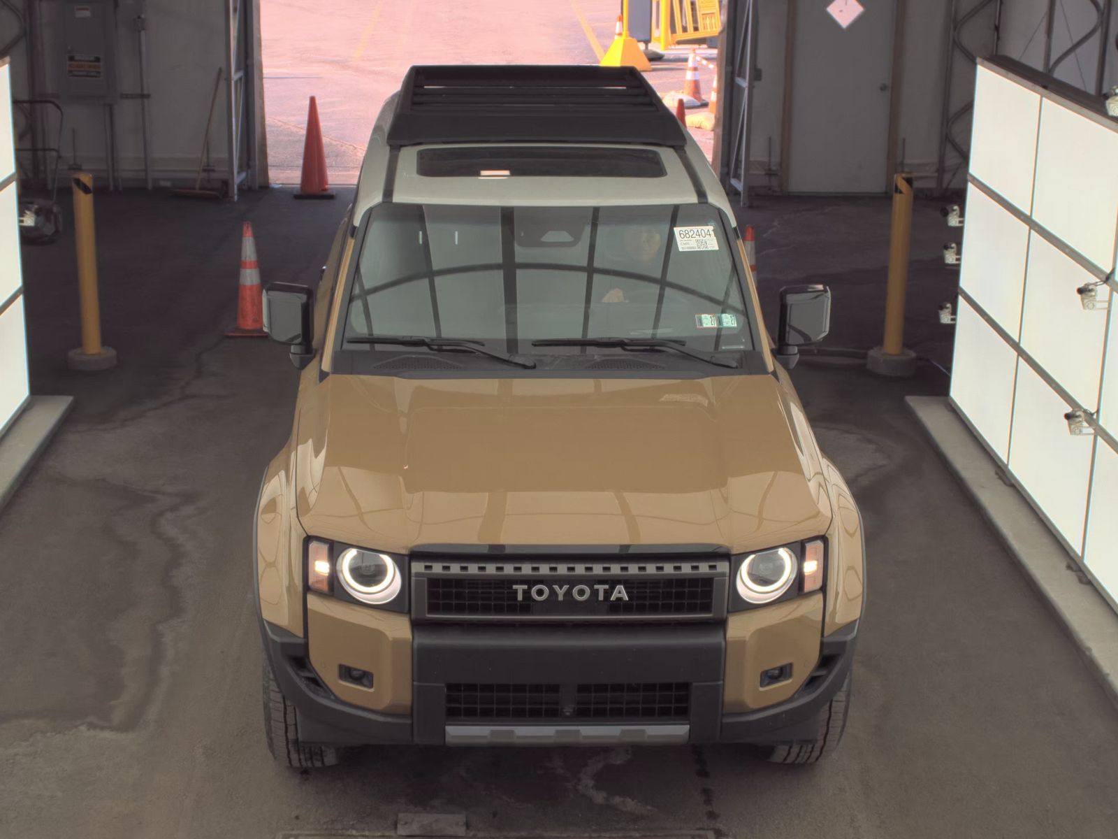 Toyota Land Cruiser 2024 — photo 2