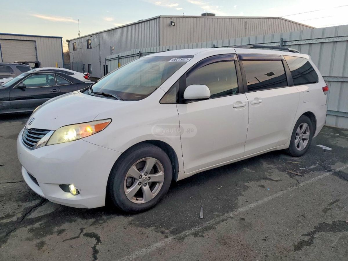 Toyota Sienna