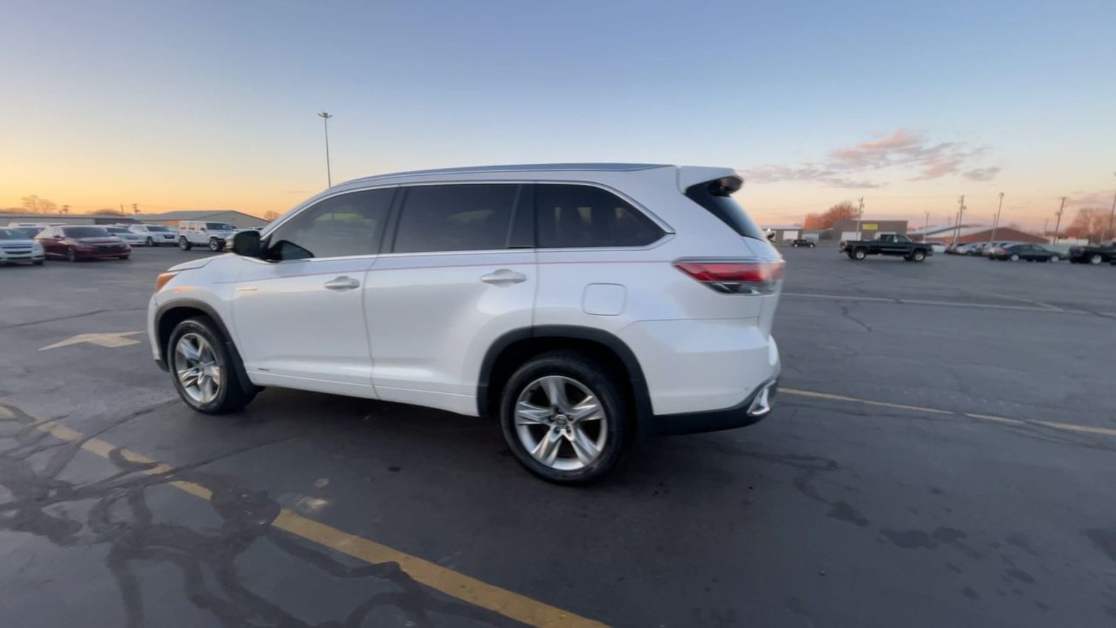 Toyota Highlander 2016 — photo 2