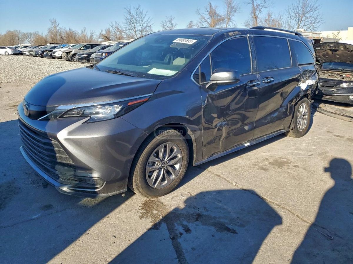 Toyota Sienna