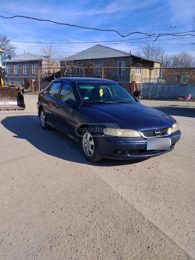Opel Vectra 1999 — photo 2
