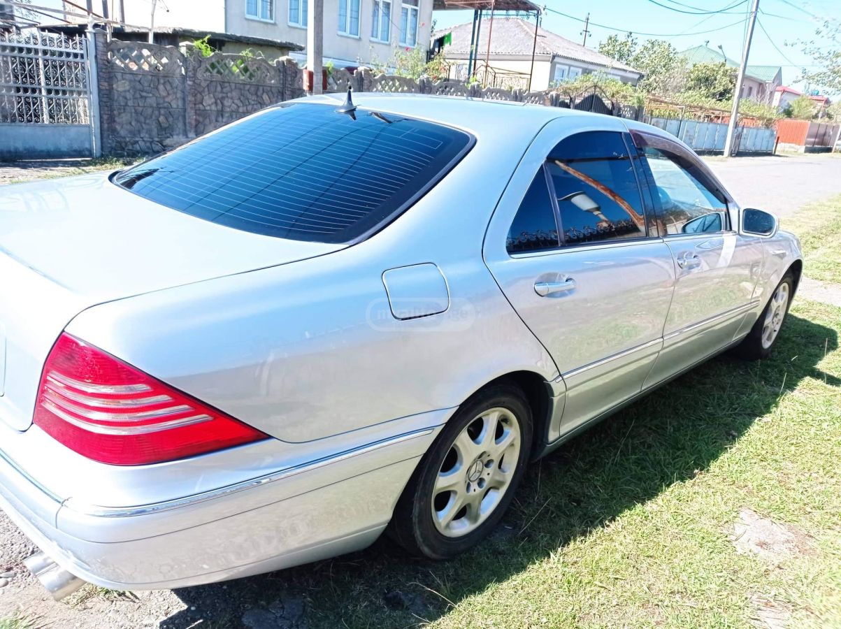 Mercedes-Benz S 320 2001 — photo 2