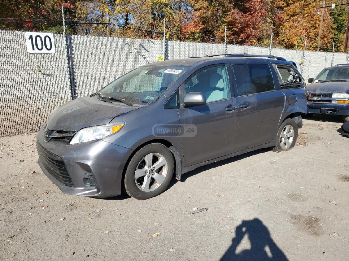 Toyota Sienna