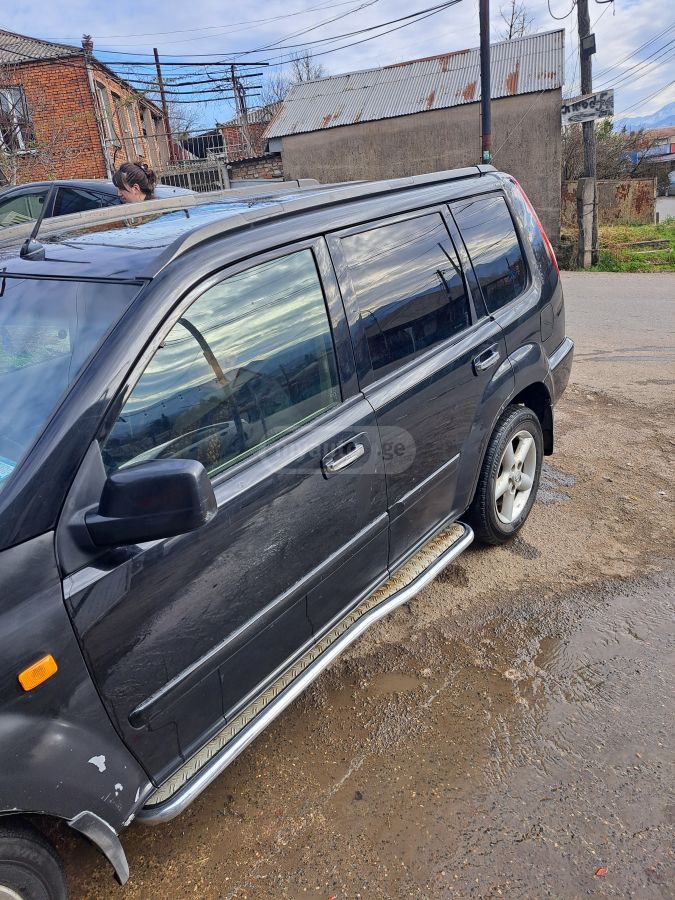 Nissan X-Trail 2001 — photo 2