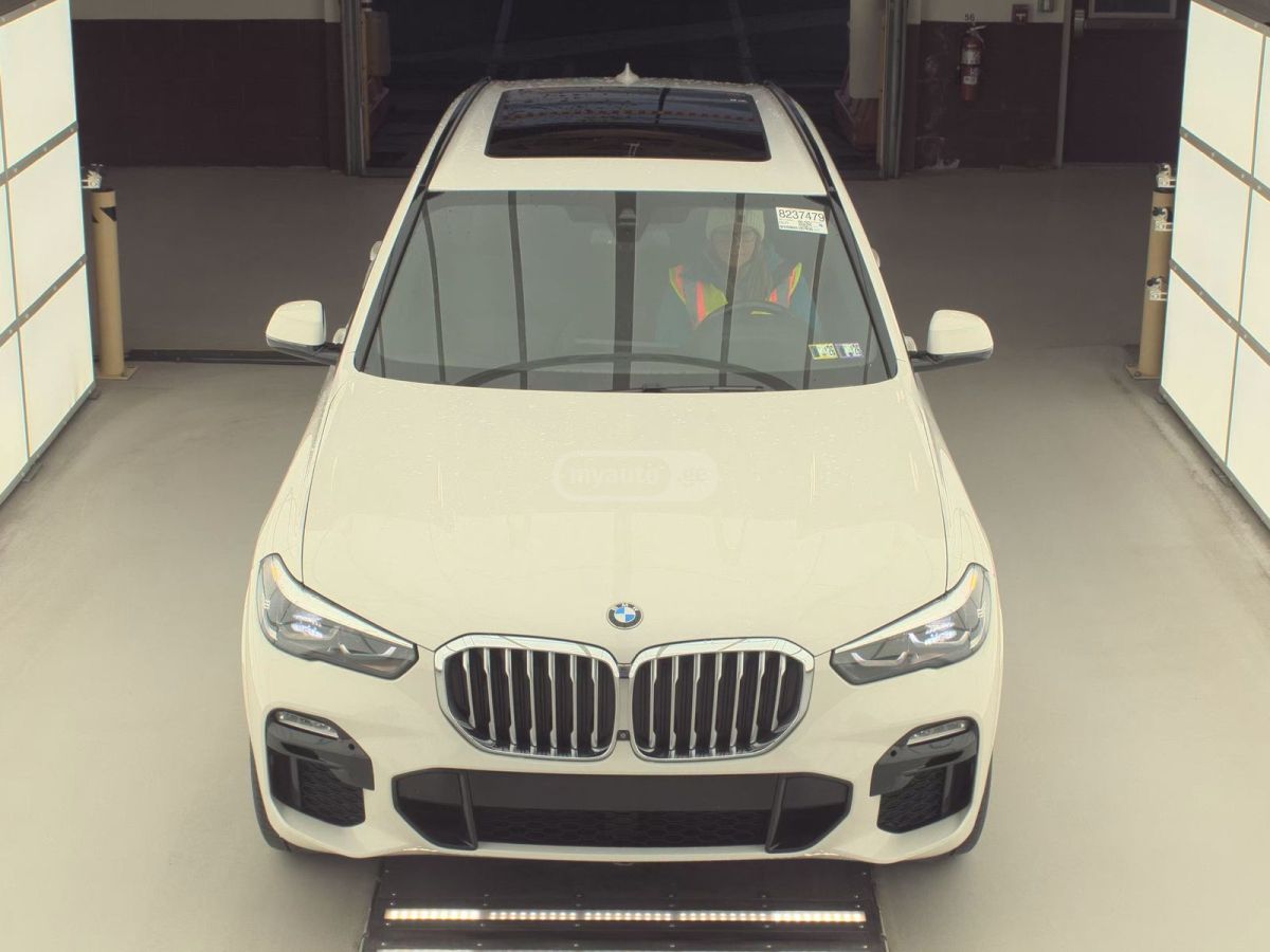 BMW X5 2019 — photo 2