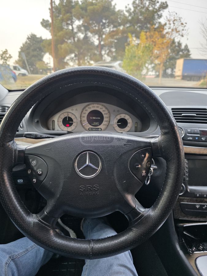 Mercedes-Benz E 320 2002 — photo 2