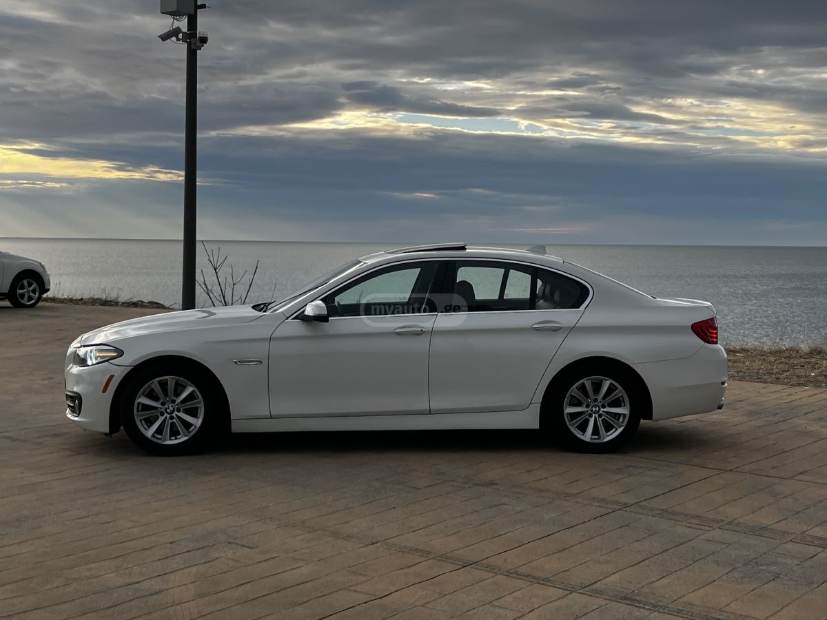 BMW 528 2015 — photo 2