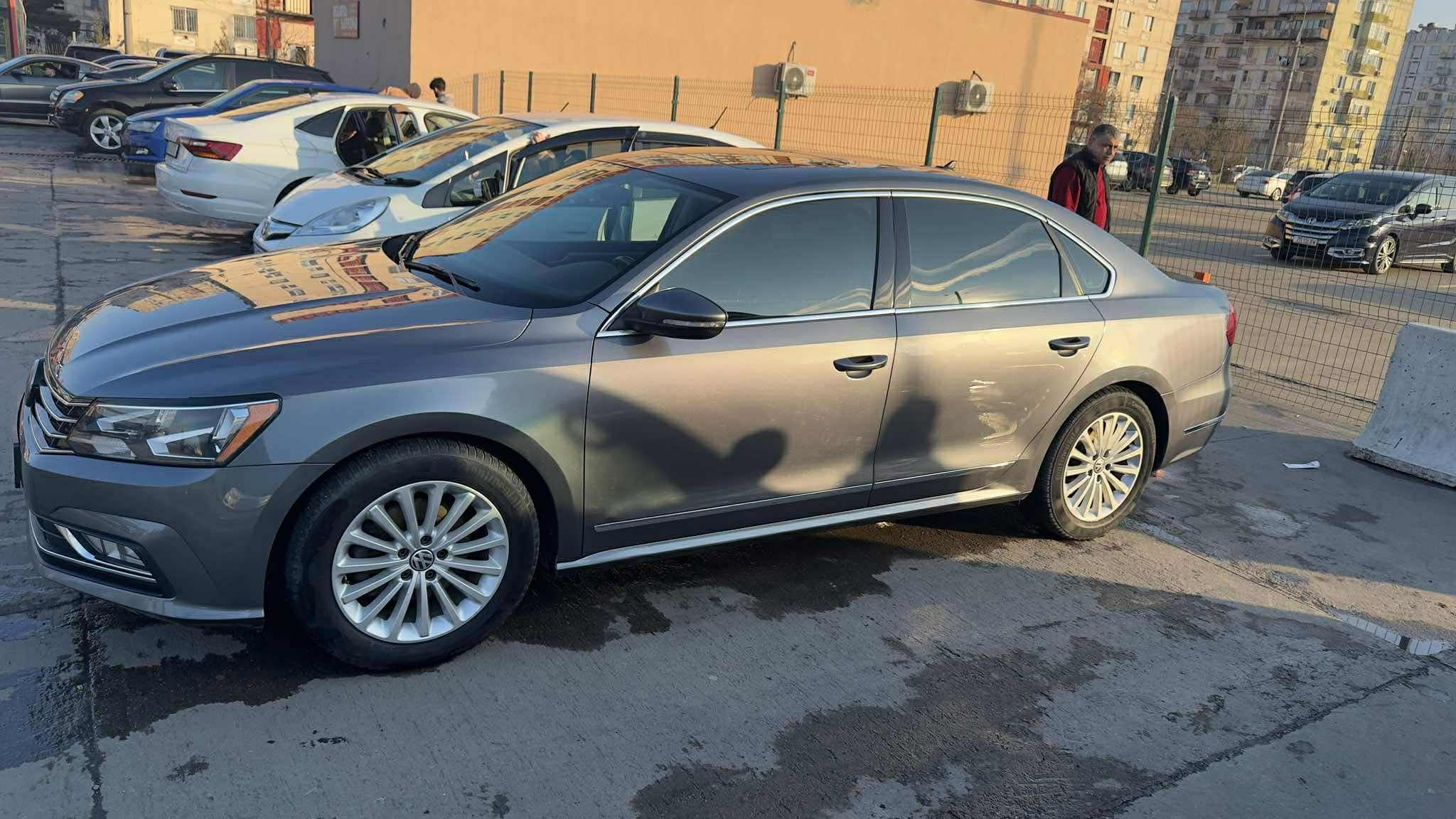 Volkswagen Passat 2016 — photo 2