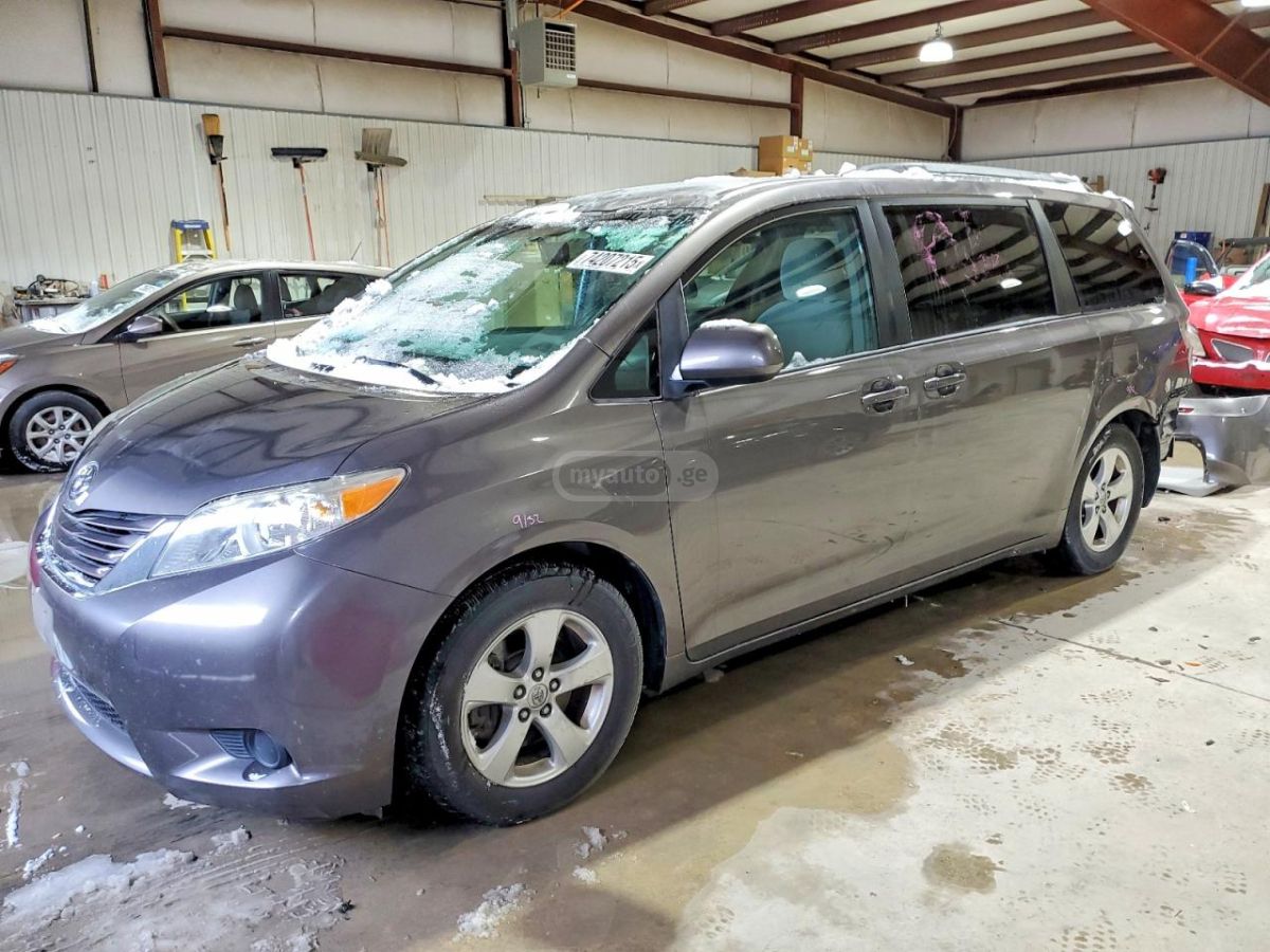 Toyota Sienna