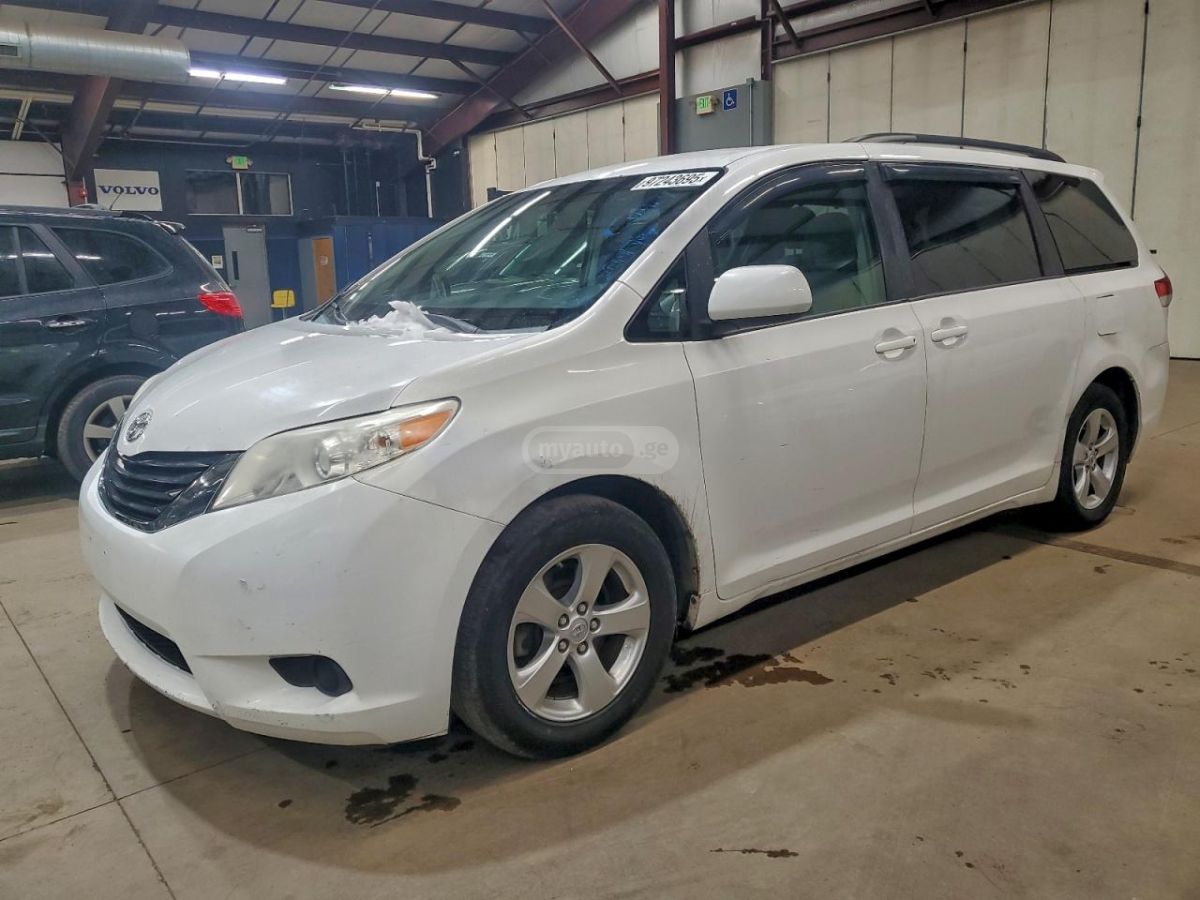 Toyota Sienna