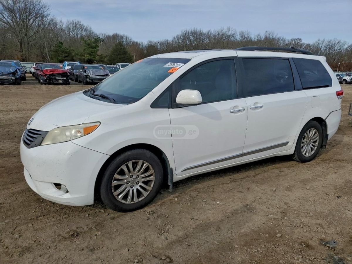 Toyota Sienna