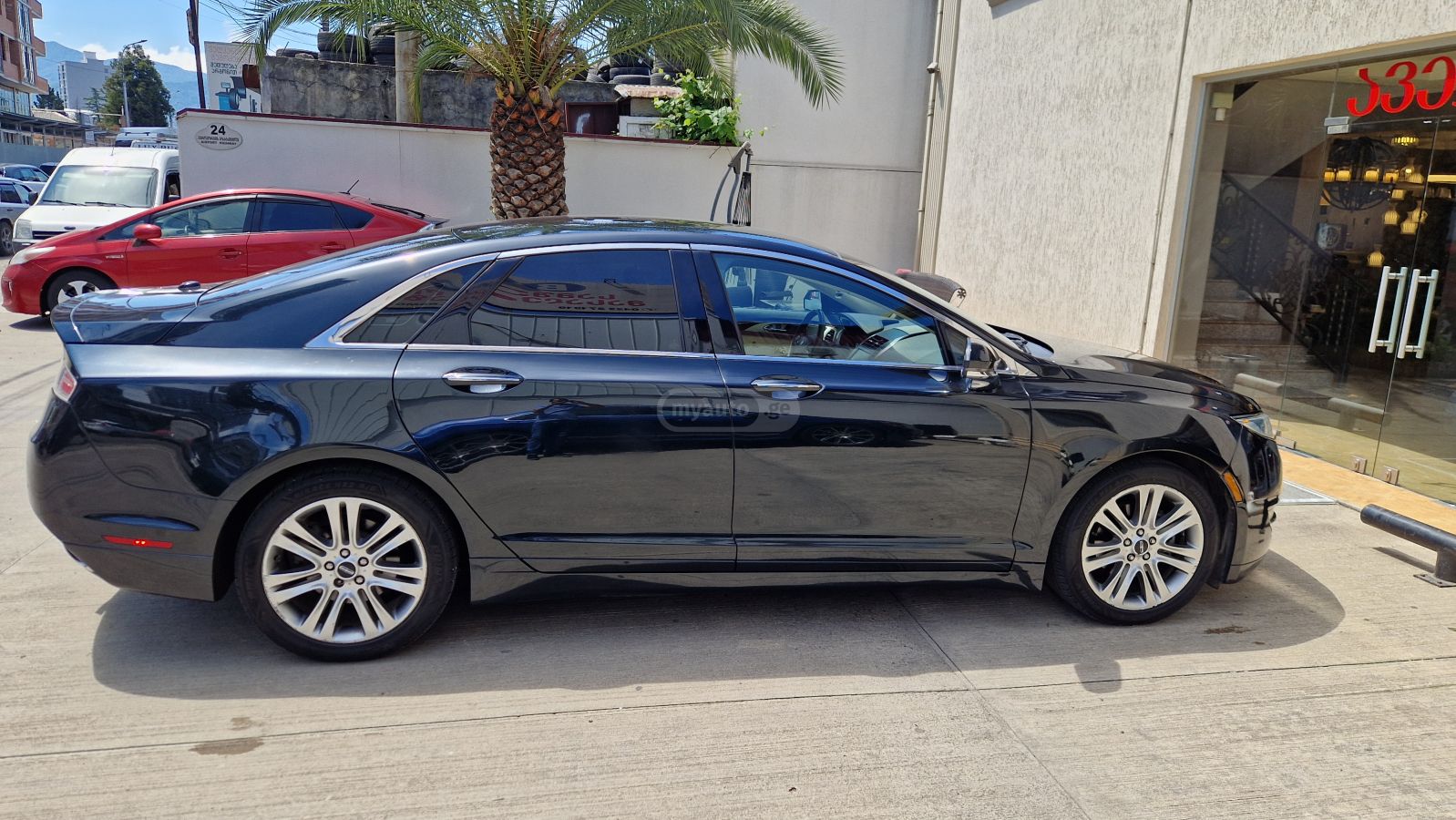 Lincoln MKZ 2013 — photo 2