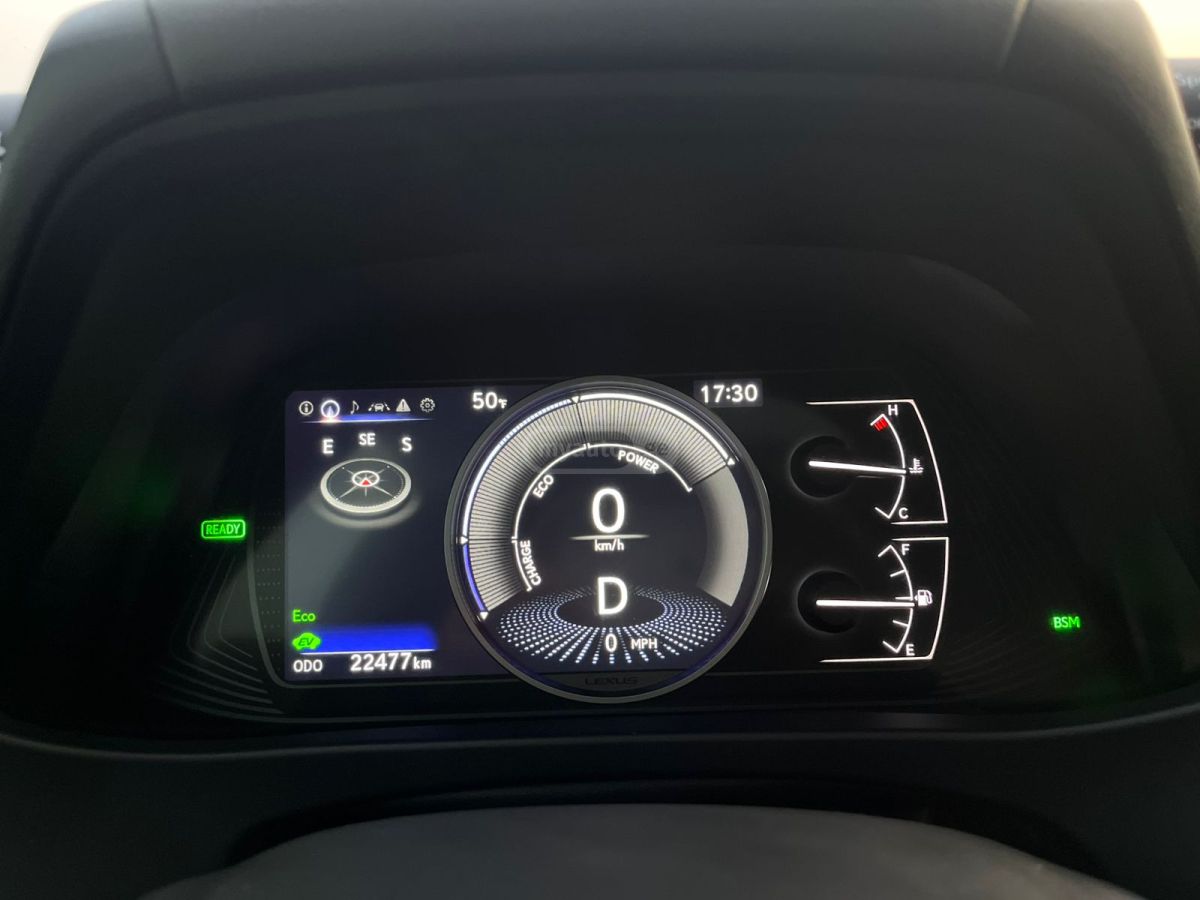 Lexus UX 250 h 2024 — photo 2