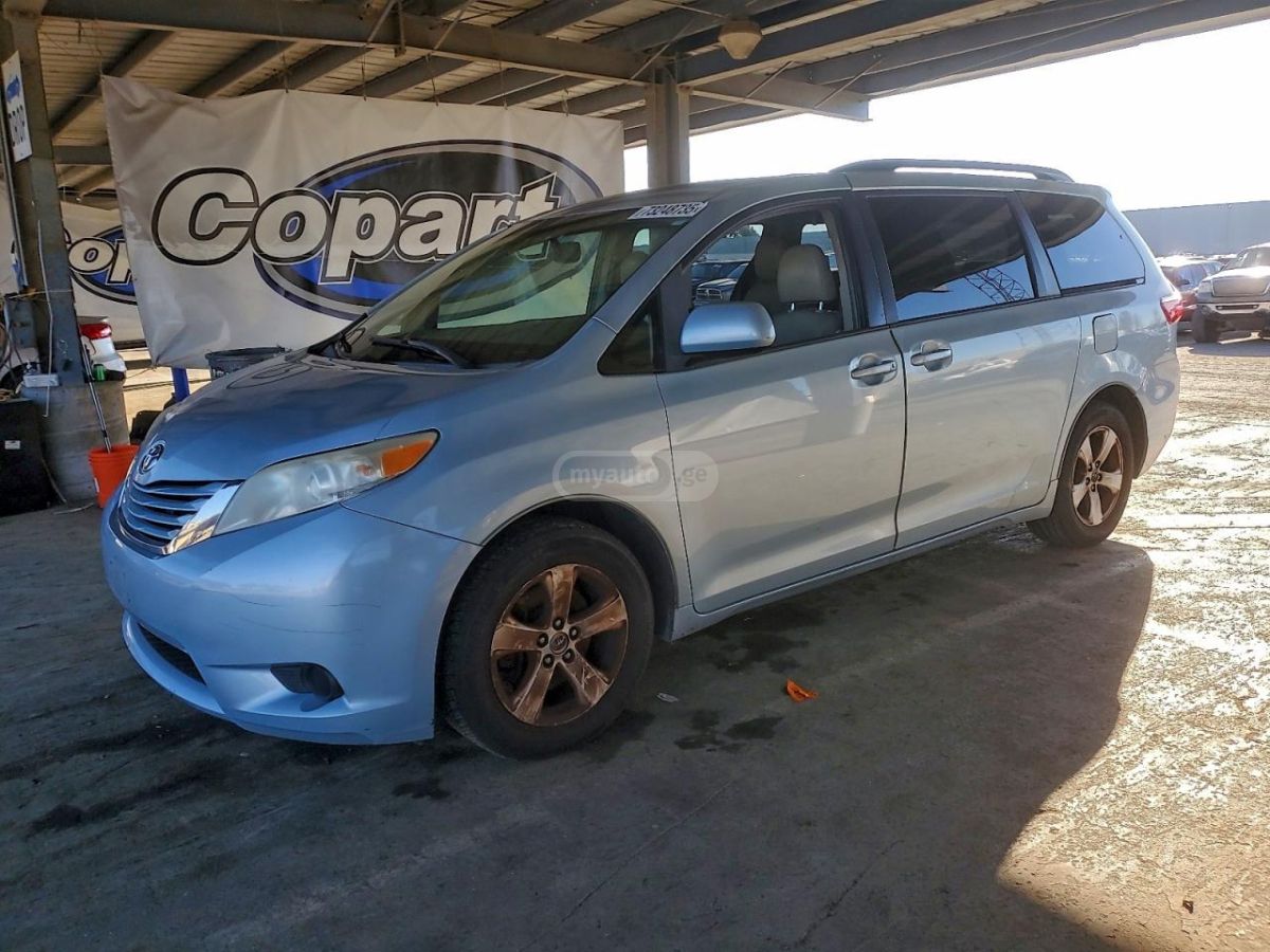 Toyota Sienna