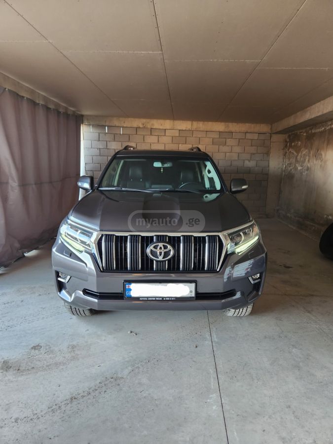 Toyota Land Cruiser Prado