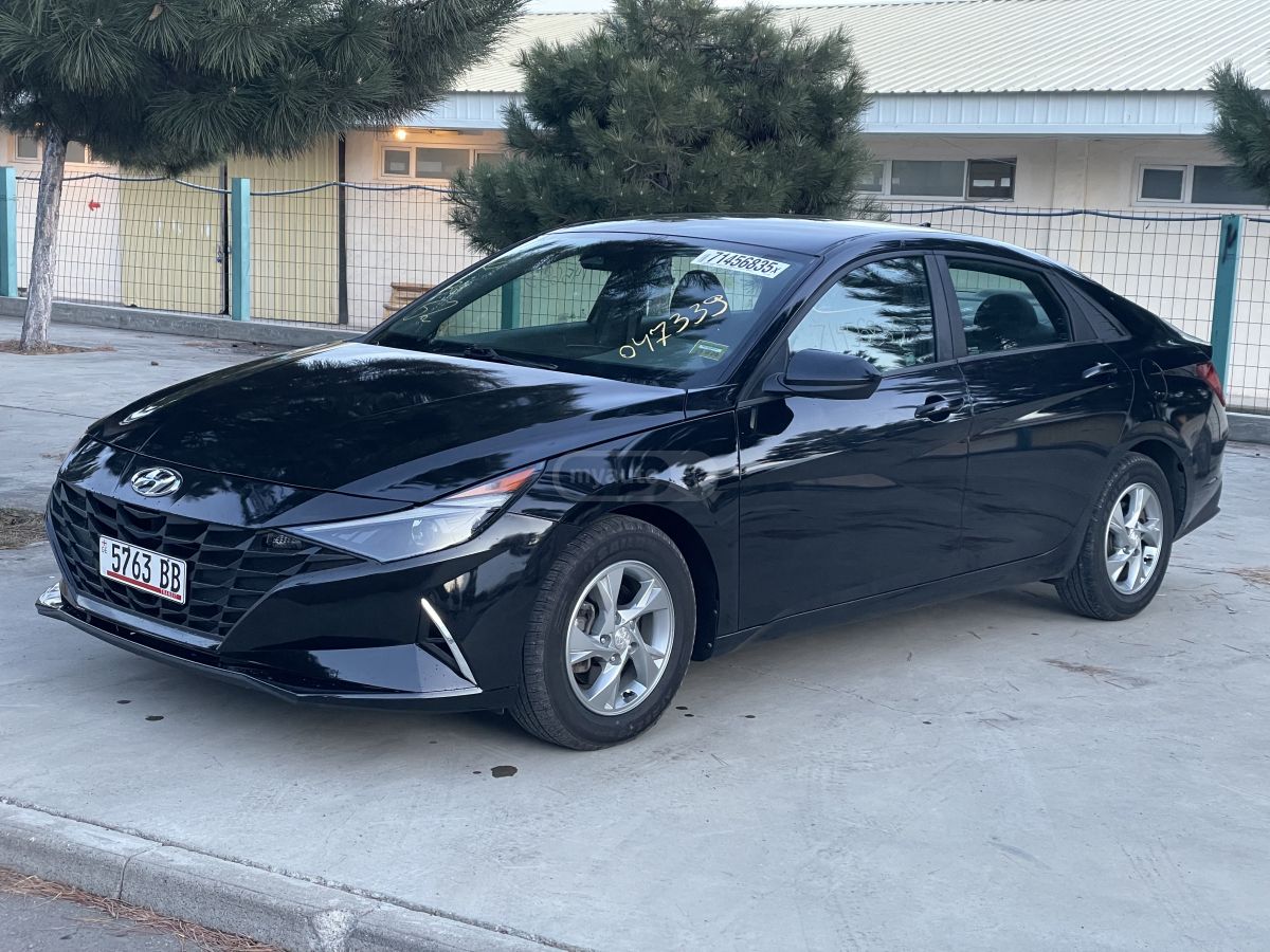 Hyundai Elantra