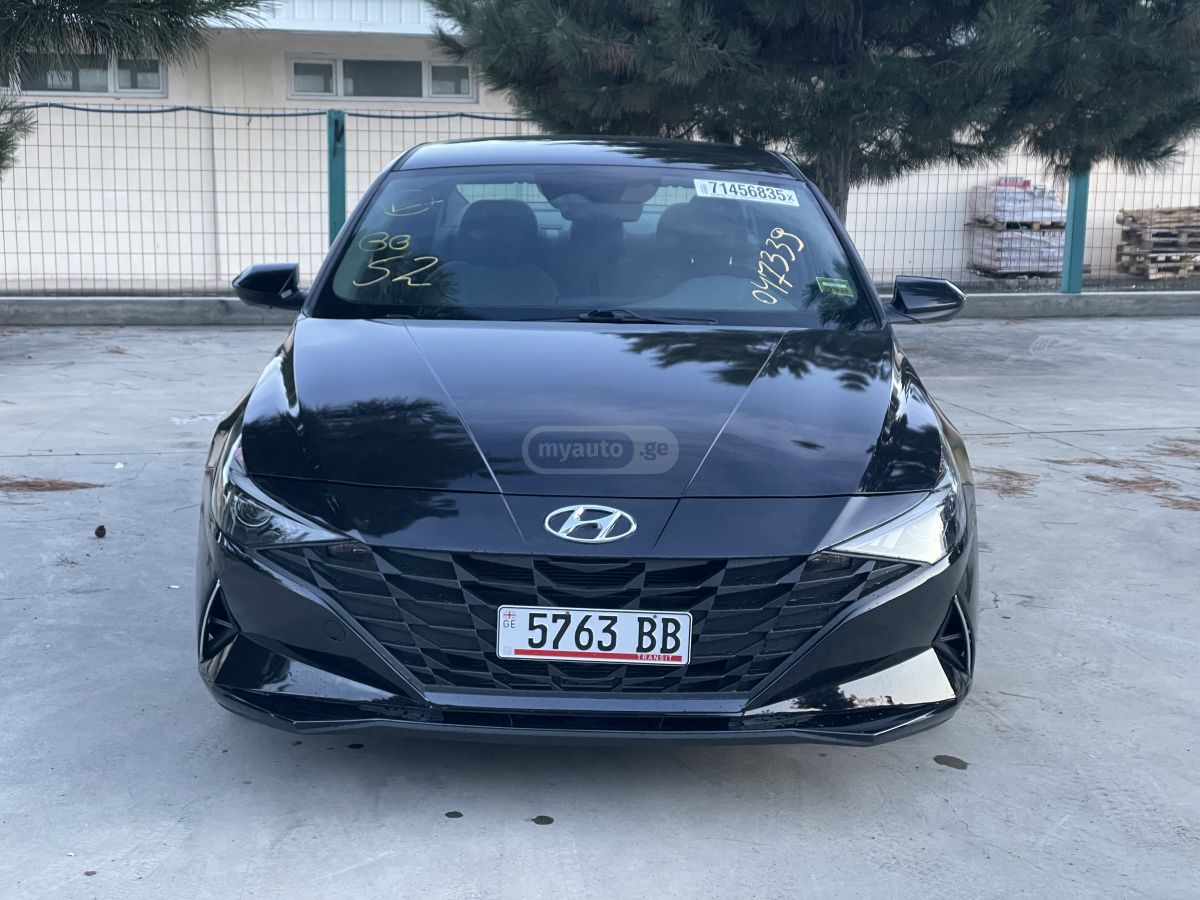 Hyundai Elantra 2021 — photo 2