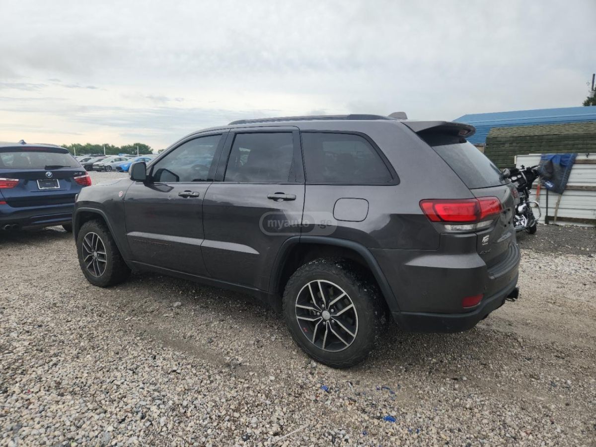 Jeep Grand Cherokee 2017 — photo 2