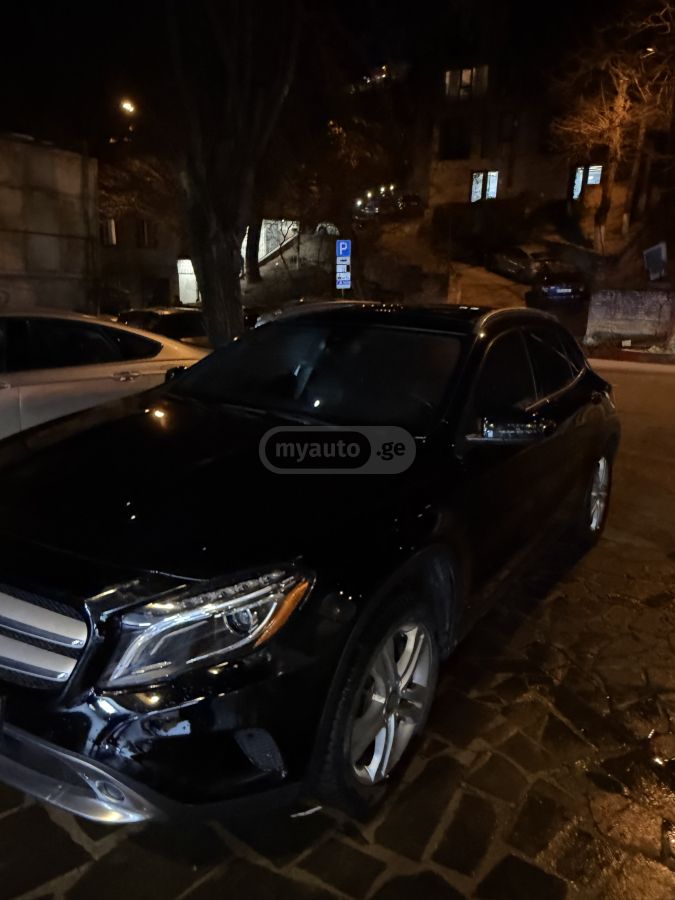 Mercedes-Benz GLA 250 2017 — photo 2