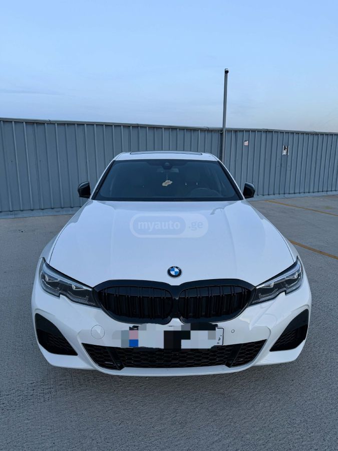 BMW 330 2019 — photo 2